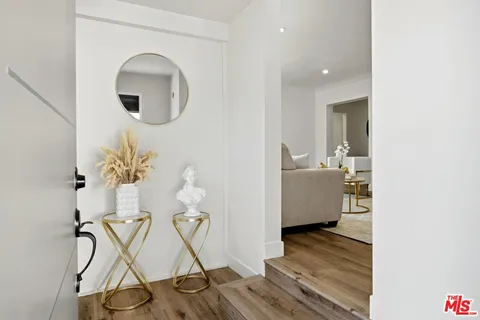 $2,999,000 | 2621 Veteran Avenue, Los Angeles, CA 90064