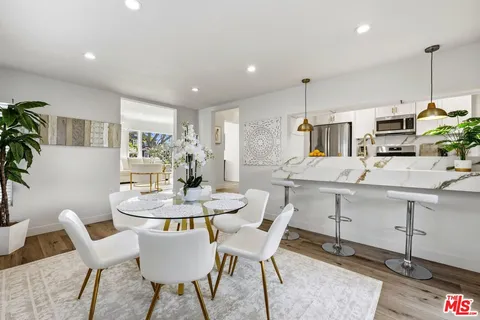 $2,999,000 | 2621 Veteran Avenue, Los Angeles, CA 90064