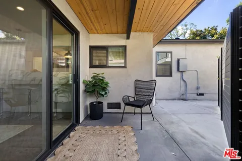 $2,999,000 | 2621 Veteran Avenue, Los Angeles, CA 90064