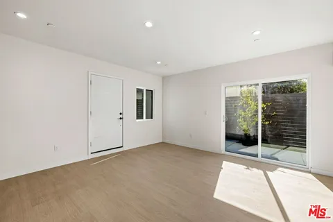 $2,999,000 | 2621 Veteran Avenue, Los Angeles, CA 90064