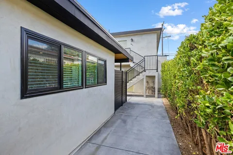 $2,999,000 | 2621 Veteran Avenue, Los Angeles, CA 90064