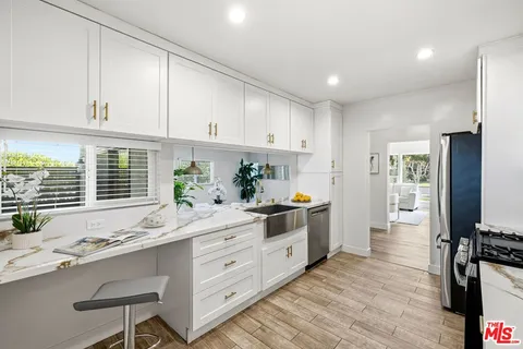 $2,999,000 | 2621 Veteran Avenue, Los Angeles, CA 90064