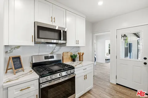 $2,999,000 | 2621 Veteran Avenue, Los Angeles, CA 90064