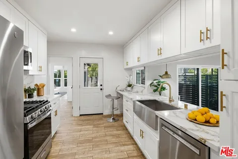 $2,999,000 | 2621 Veteran Avenue, Los Angeles, CA 90064