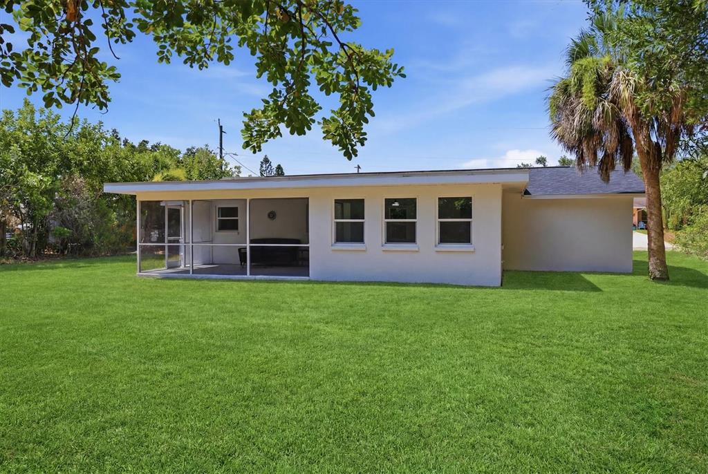 432 Olivia Road Venice, FL 34293 - Photo 33 of 37