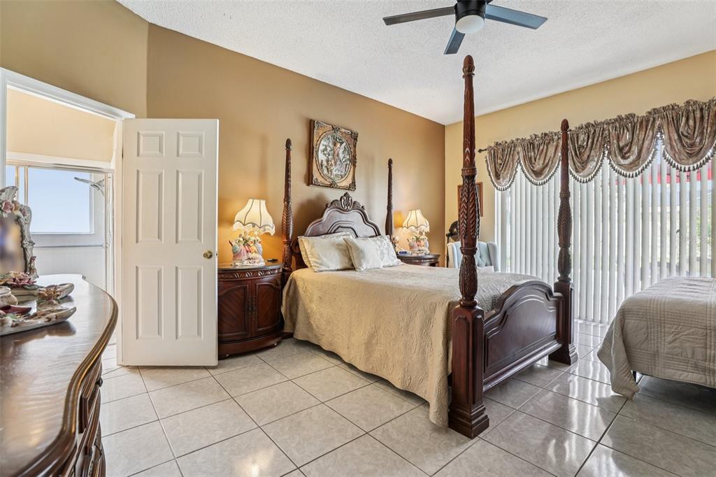 3521 Molona Drive Orlando, FL 32837 - Photo 16 of 40