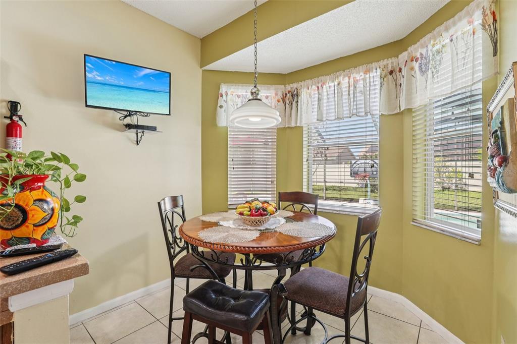3521 Molona Drive Orlando, FL 32837 - Photo 9 of 40