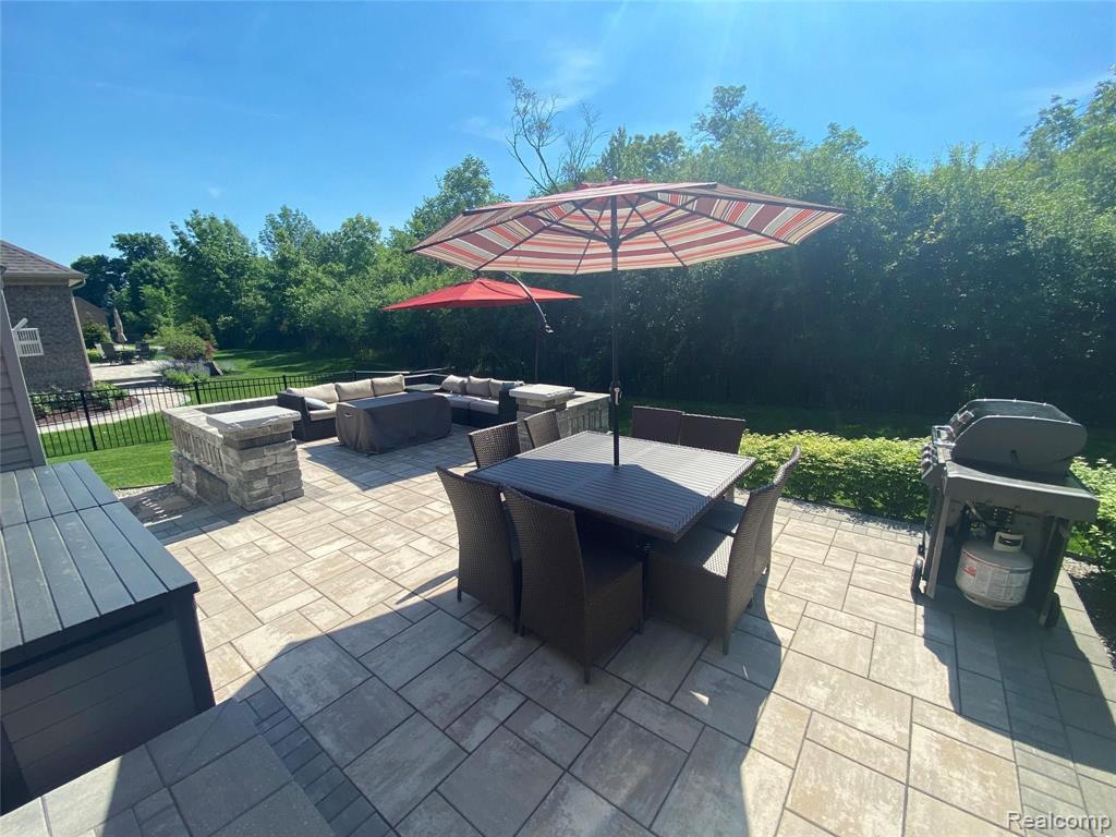 3712 McComb Drive Rochester Hills, MI 48307 - Photo 2 of 29