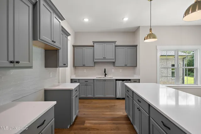 $399,900 | 1375 Creekside Lane, Hernando, MS 38632