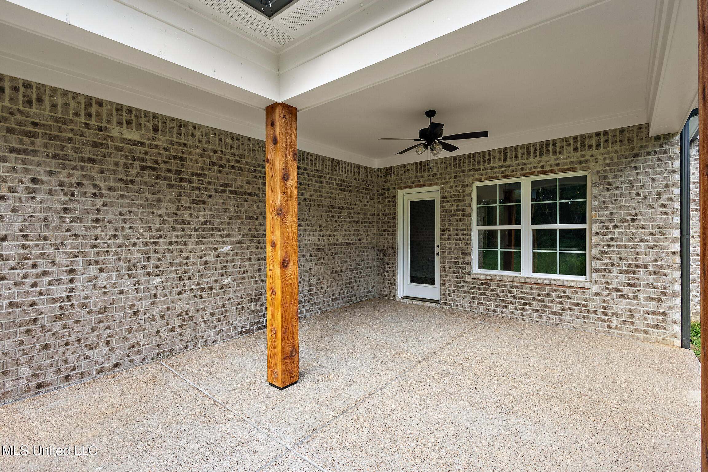 1375 Creekside Lane Hernando, MS 38632 - Photo 36 of 38 Hackberry