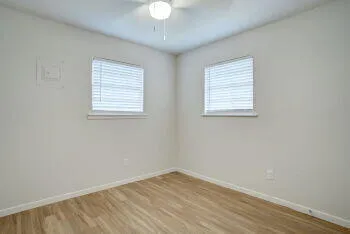 $1,000 | 226 Hickory Street, Unit B, Levelland, TX 79336