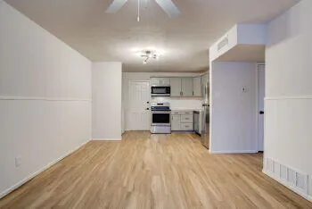 $1,000 | 226 Hickory Street, Unit B, Levelland, TX 79336