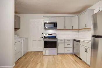 $1,000 | 226 Hickory Street, Unit B, Levelland, TX 79336