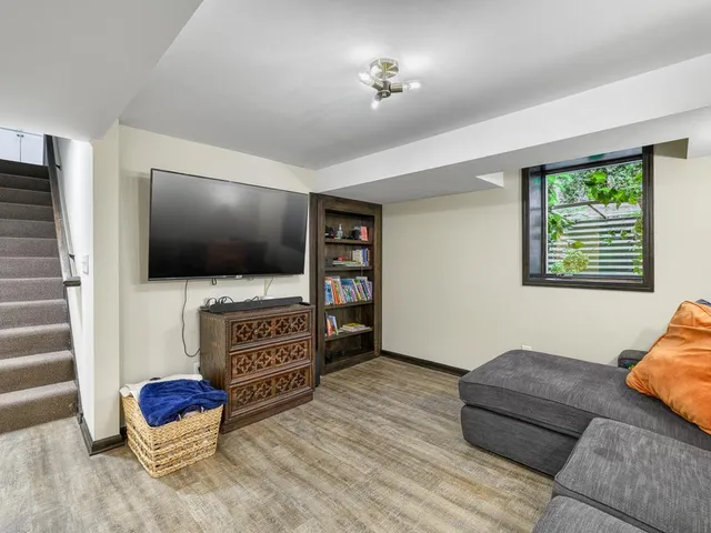 $2,800 | 43-xx 43-xx Harriet, Minneapolis, MN 55409