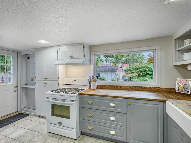 $2,800 | 43-xx 43-xx Harriet, Minneapolis, MN 55409