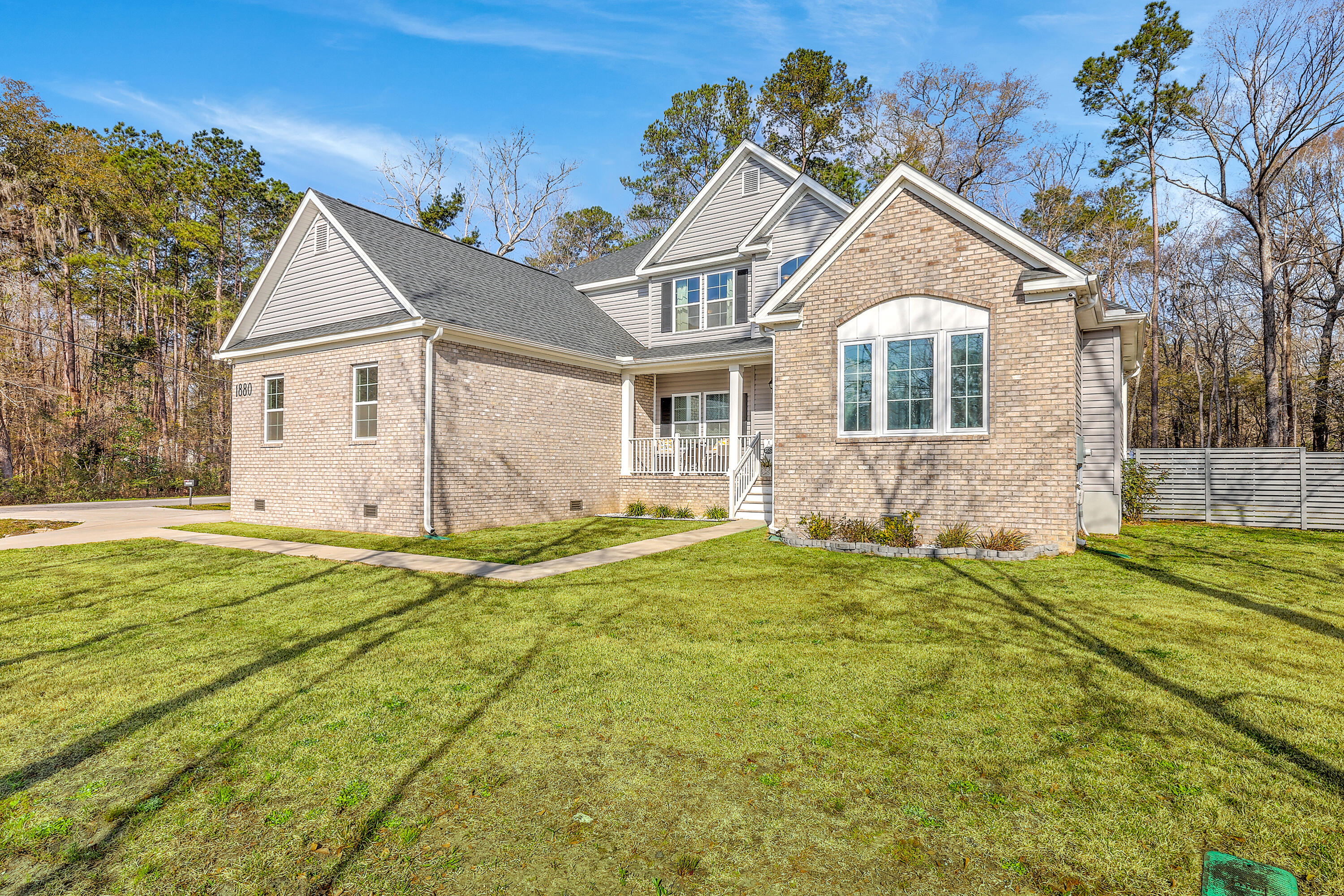 1880 Bacons Bridge Road Summerville, SC 29485 - Photo 2 of 47 ZYN_2879_80_81_82_83_84_85