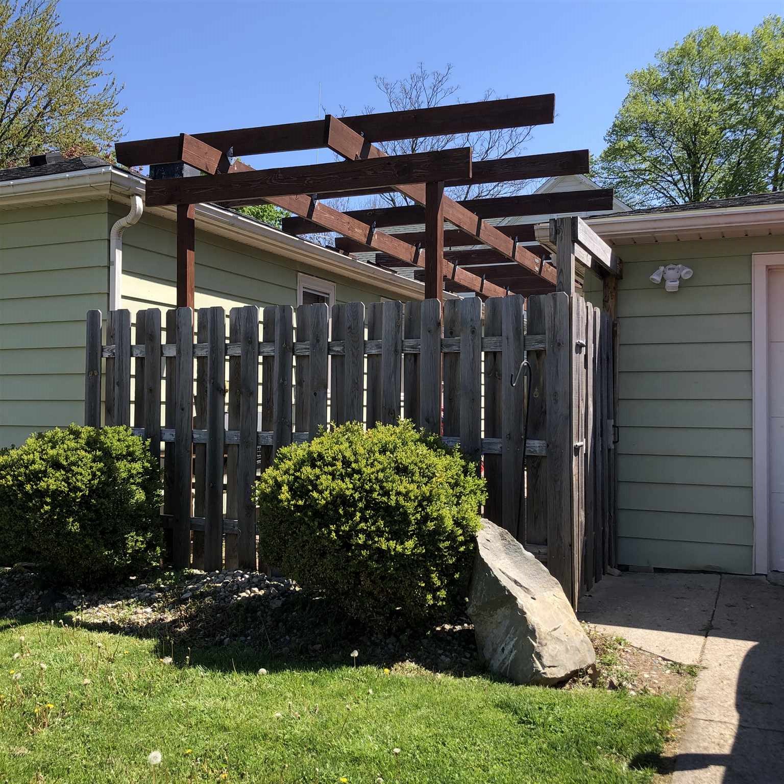 1421 West Monroe Street Decatur, IN 46733 - Photo 3 of 4