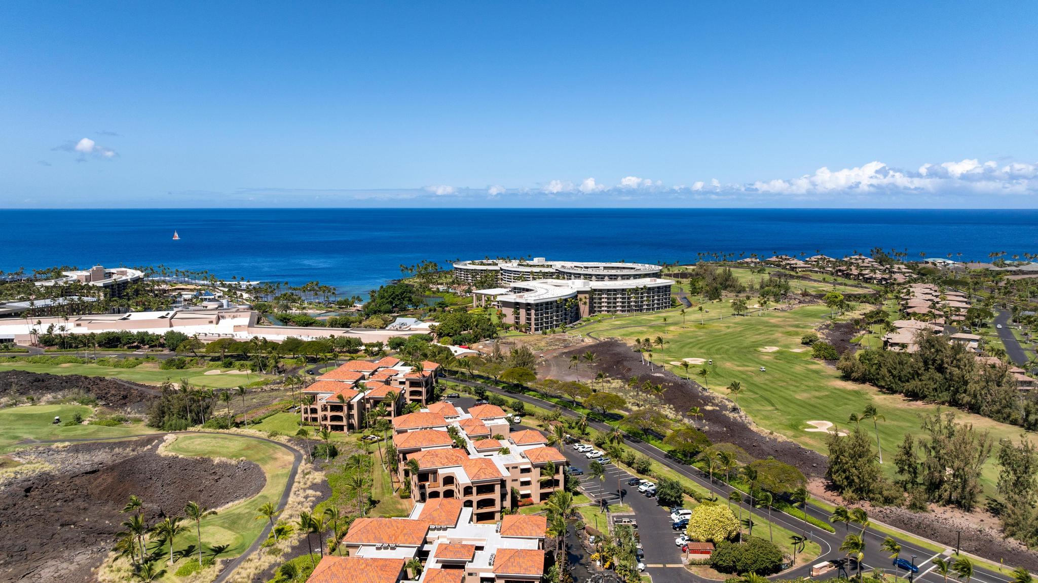 69-450 Bay Club, Unit 236 Waikoloa, HI 96738 - Photo 2 of 22 a view of an ocean