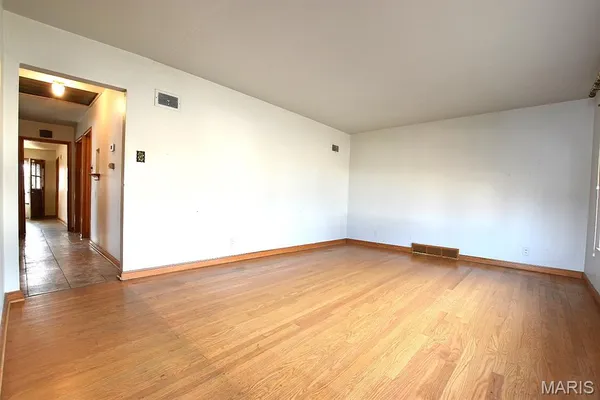 $330,000 | 5642 Wilson Avenue, St. Louis, MO 63110