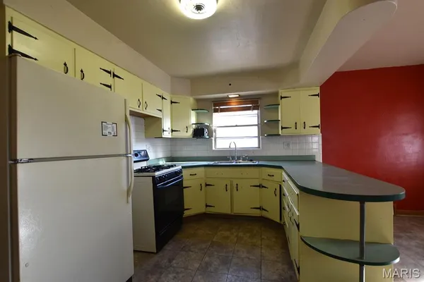 $330,000 | 5642 Wilson Avenue, St. Louis, MO 63110