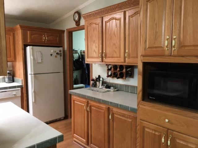 477 South Tyndall Road Branch, MI 49402 - Photo 10 of 22 IMG_2088