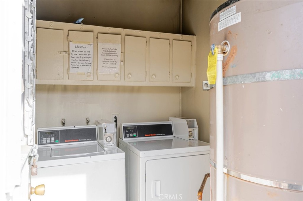 4012 West 133rd Street, Unit 8 Hawthorne, CA 90250 - Photo 19 of 20 a view of washer and dryer