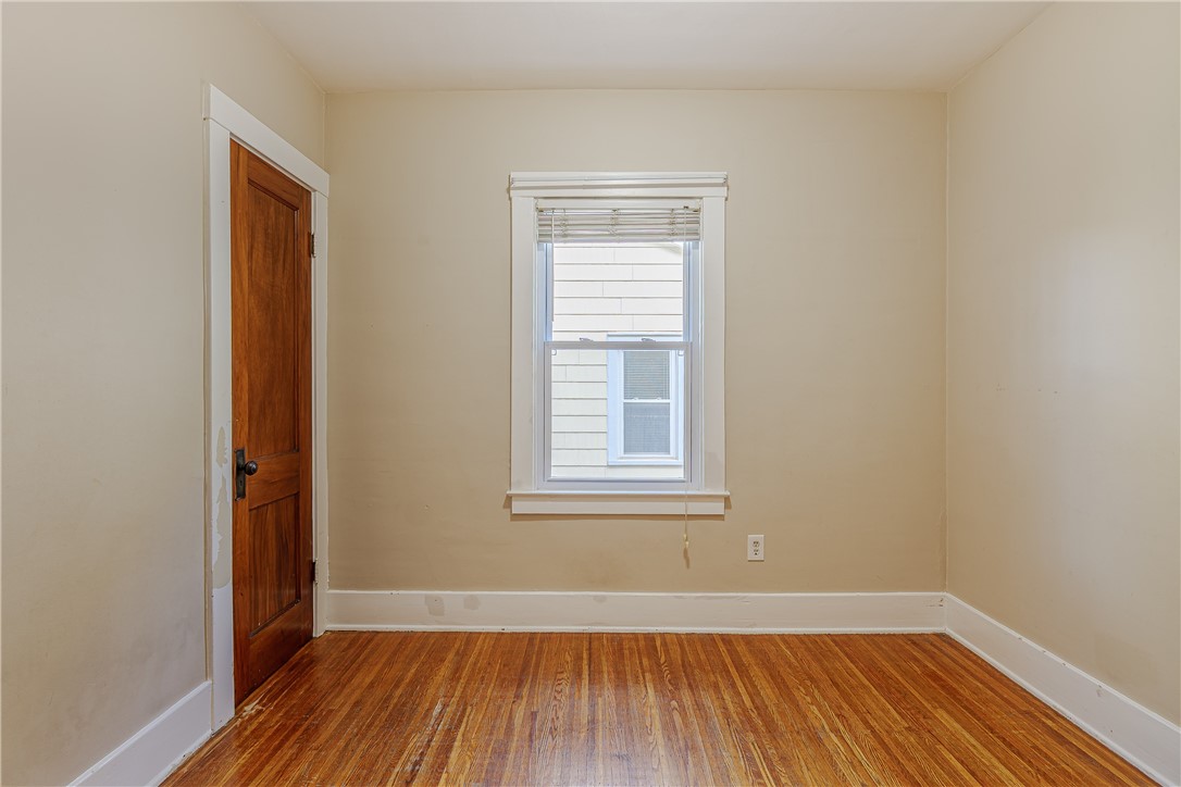 329 Field Street Rochester, NY 14620 - Photo 16 of 46 Gallery Image 16