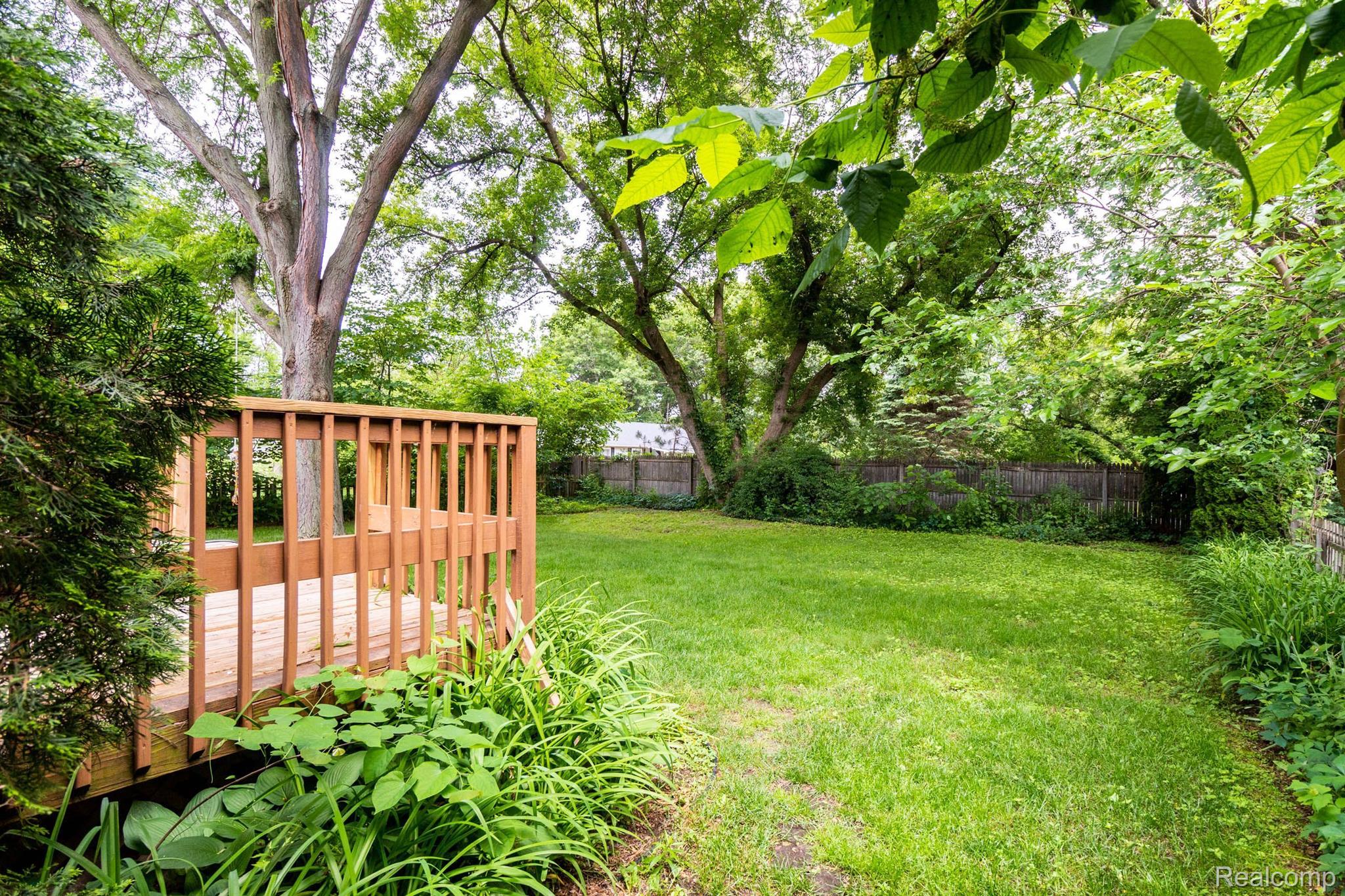 680 Glenwyth Road Brighton, MI 48116 - Photo 17 of 22 Gallery Image 17