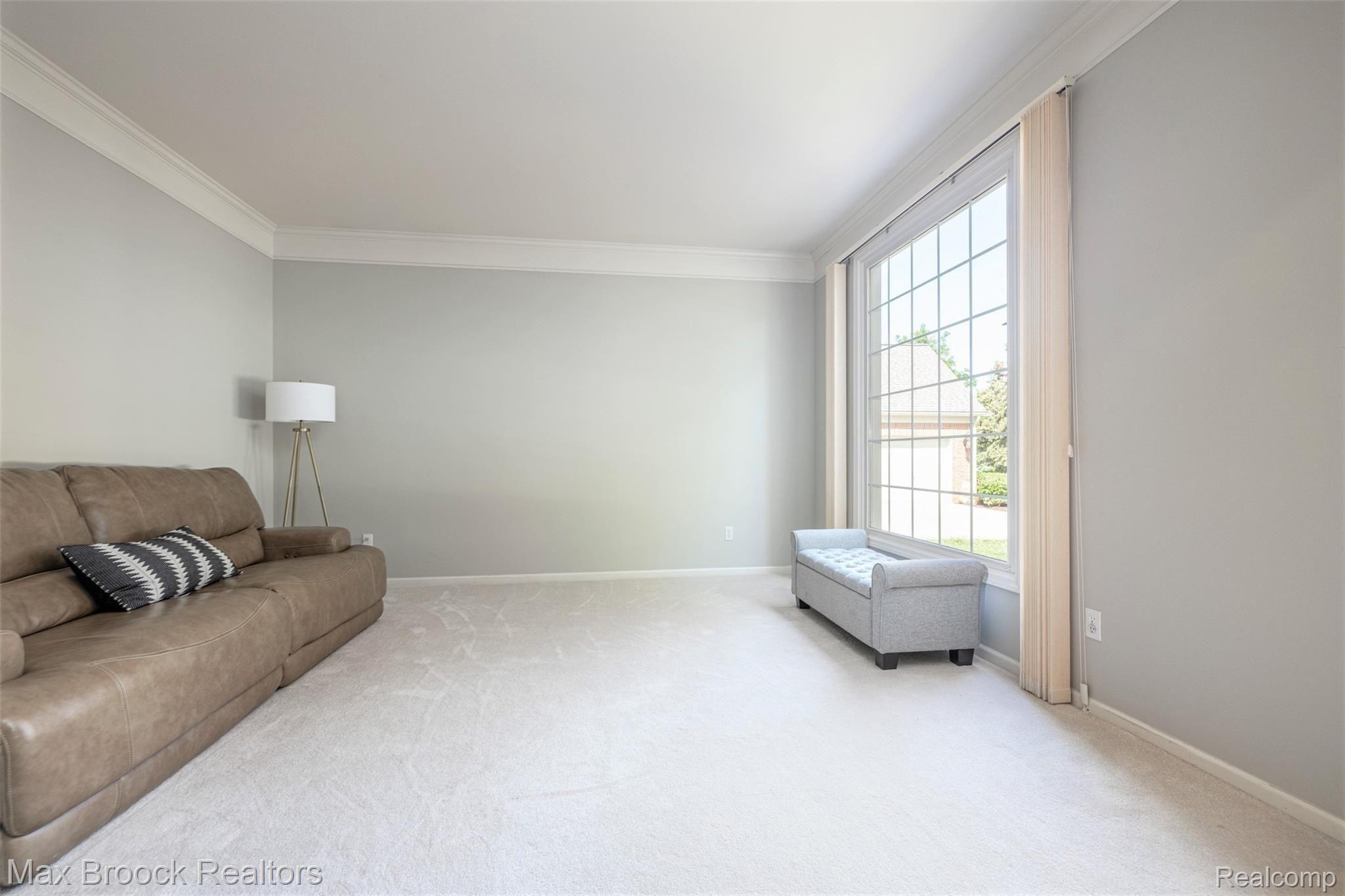 4209 Wincrest Lane Rochester, MI 48306 - Photo 15 of 30 Living Room.jpg