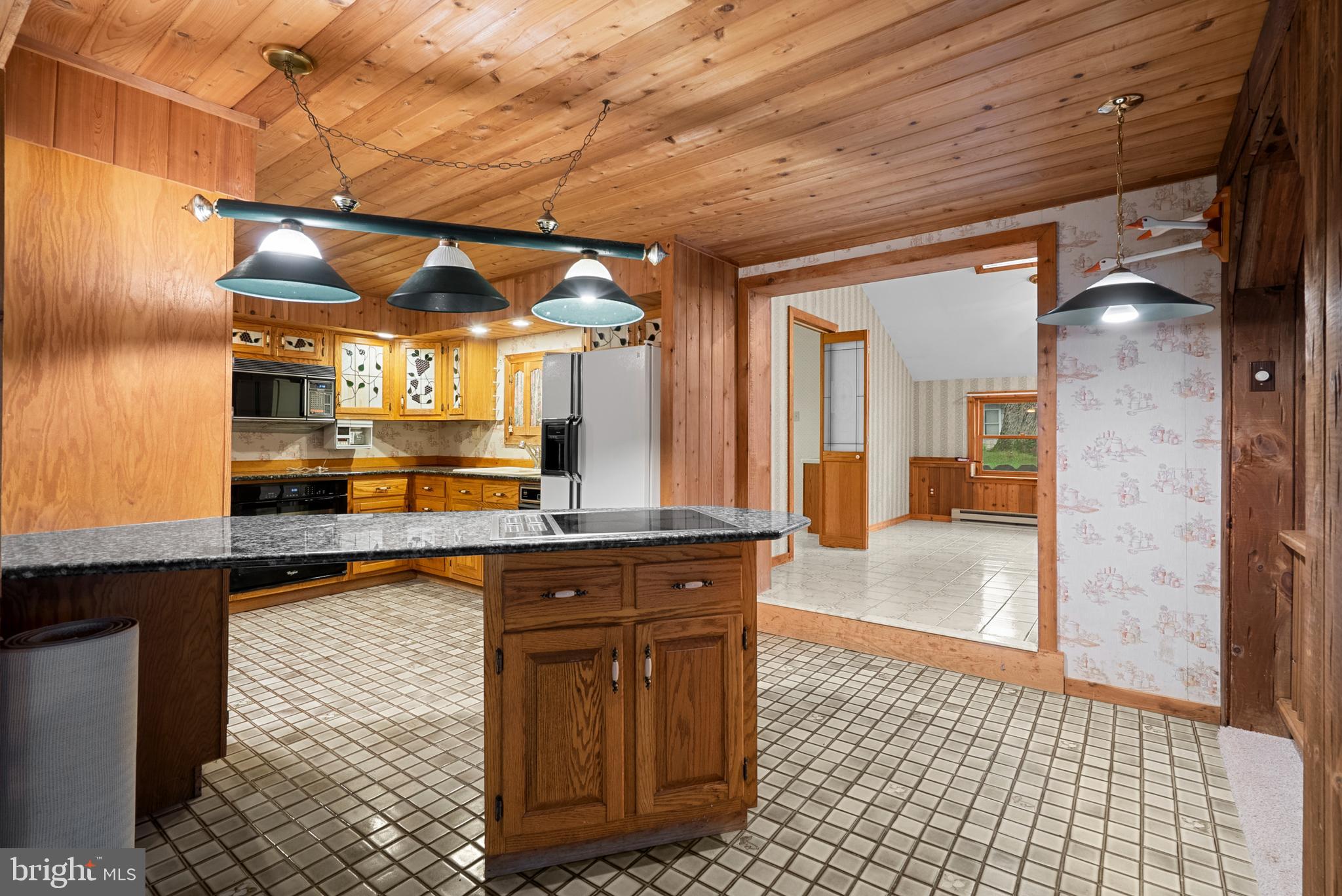 2965 Upper Ridge Road Pennsburg, PA 18073 - Photo 11 of 78