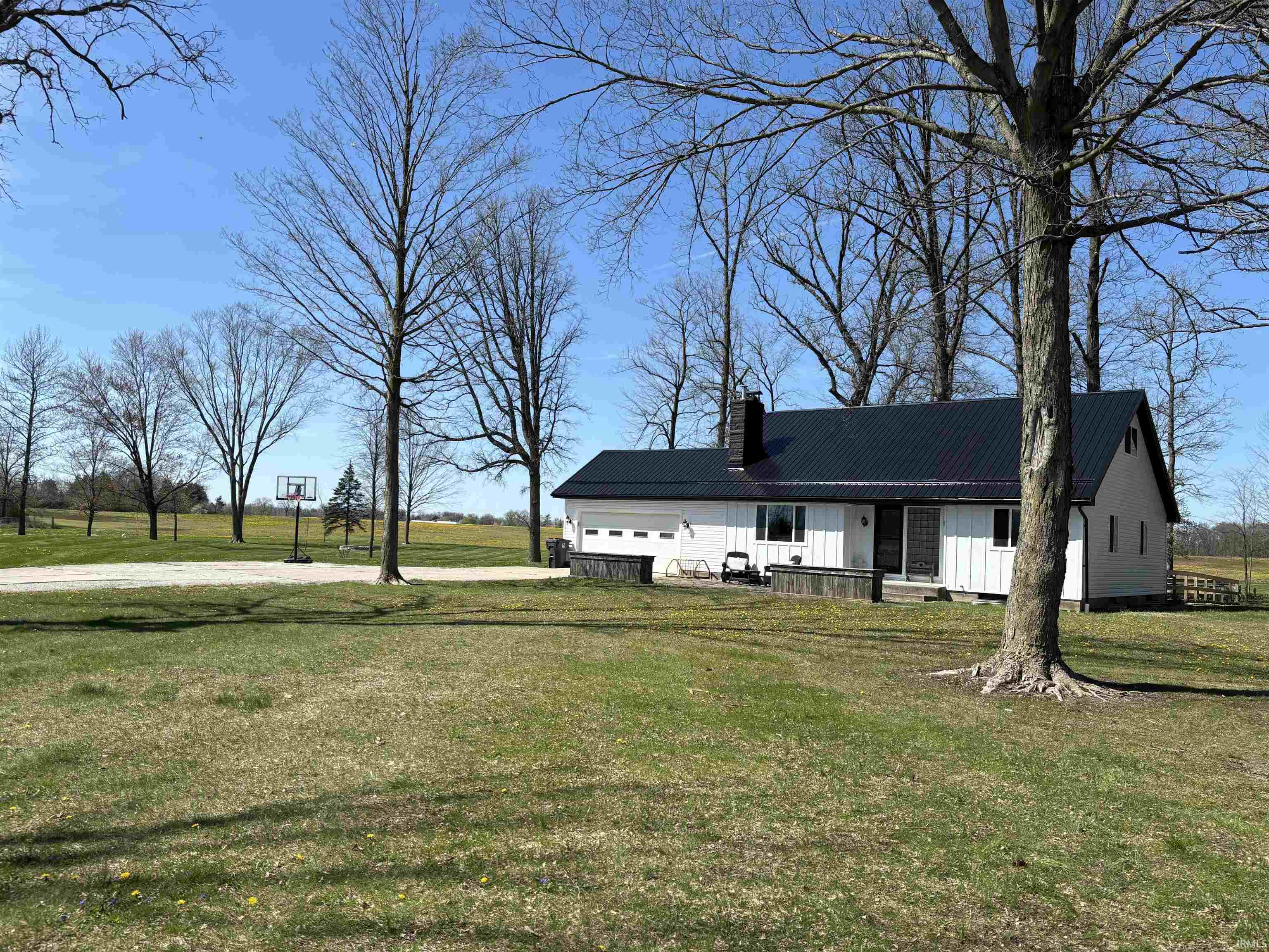 1808 West Ferguson Road Fort Wayne, IN 46819 - Photo 2 of 30