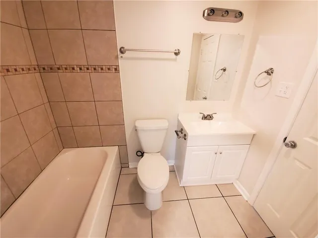 $995 | 116 Zeta Street, Unit D, Belle Chasse, LA 70037