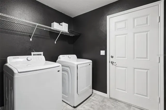 $300,000 | 1605 Mayaro Court, Mascotte, FL 34753