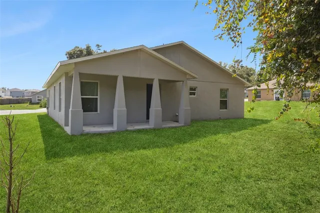 $300,000 | 1605 Mayaro Court, Mascotte, FL 34753