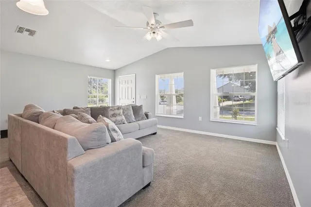 $300,000 | 1605 Mayaro Court, Mascotte, FL 34753