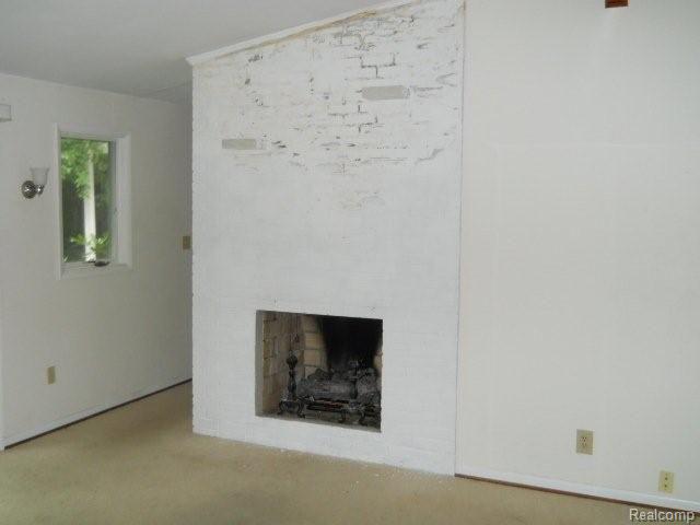 225 Whims Court Rochester, MI 48306 - Photo 3 of 11 7-28a 026