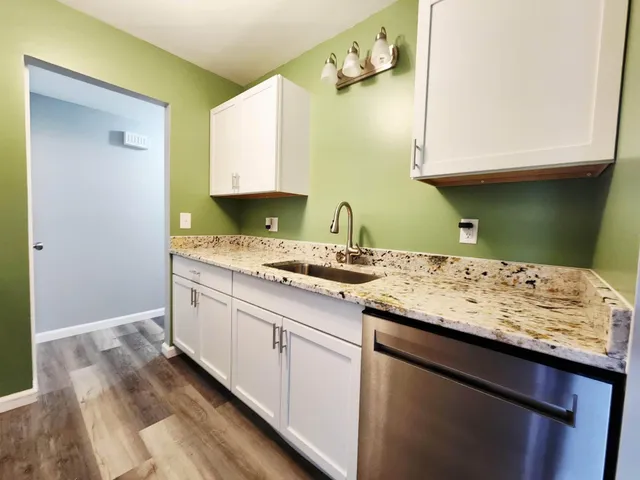 $130,000 | 1955 Westbrook Drive, Jackson, MI 49201