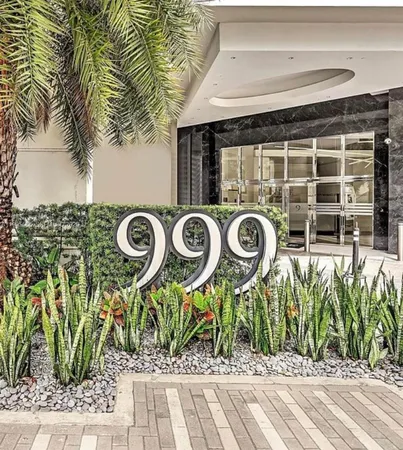 $4,650 | 999 Southwest 1st Avenue, Unit 1807, Miami, FL 33130