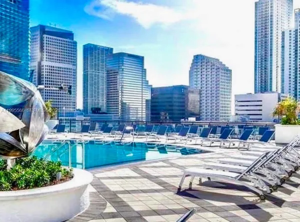 $4,650 | 999 Southwest 1st Avenue, Unit 1807, Miami, FL 33130