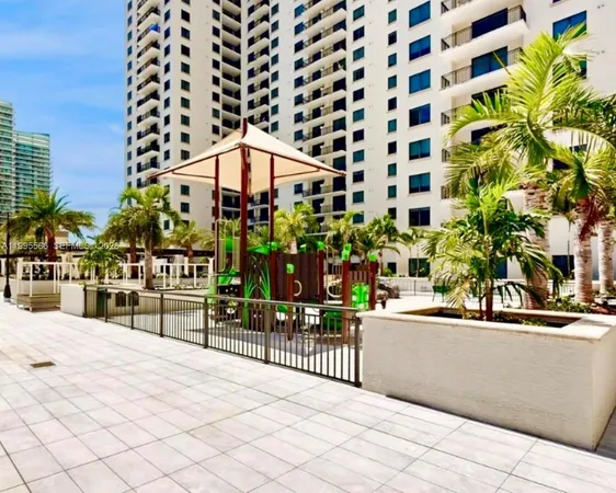 $4,650 | 999 Southwest 1st Avenue, Unit 1807, Miami, FL 33130