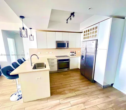 $4,650 | 999 Southwest 1st Avenue, Unit 1807, Miami, FL 33130