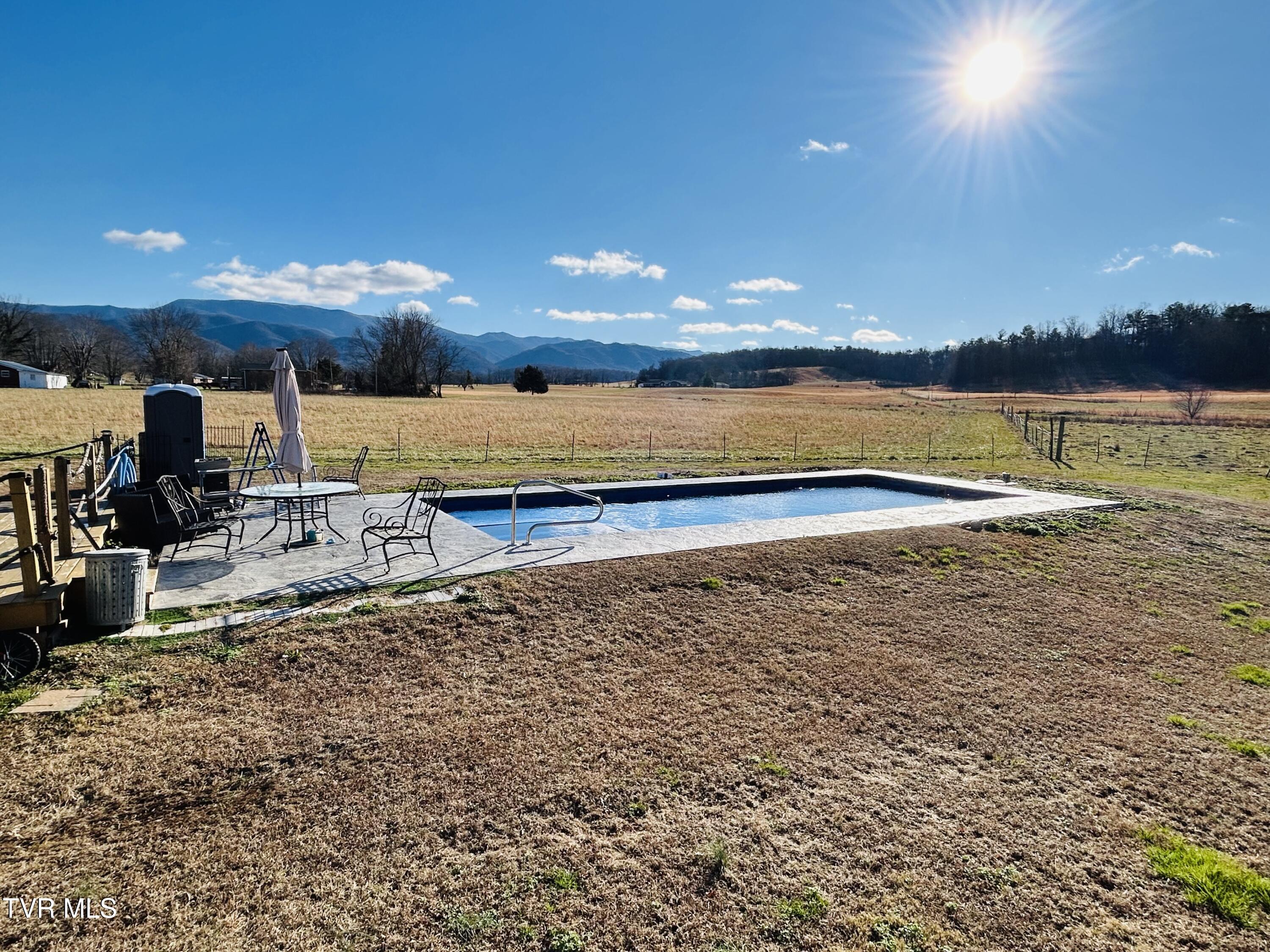 220 Pleasant Hill Road Chuckey, TN 37641 - Photo 21 of 63 IMG_1220