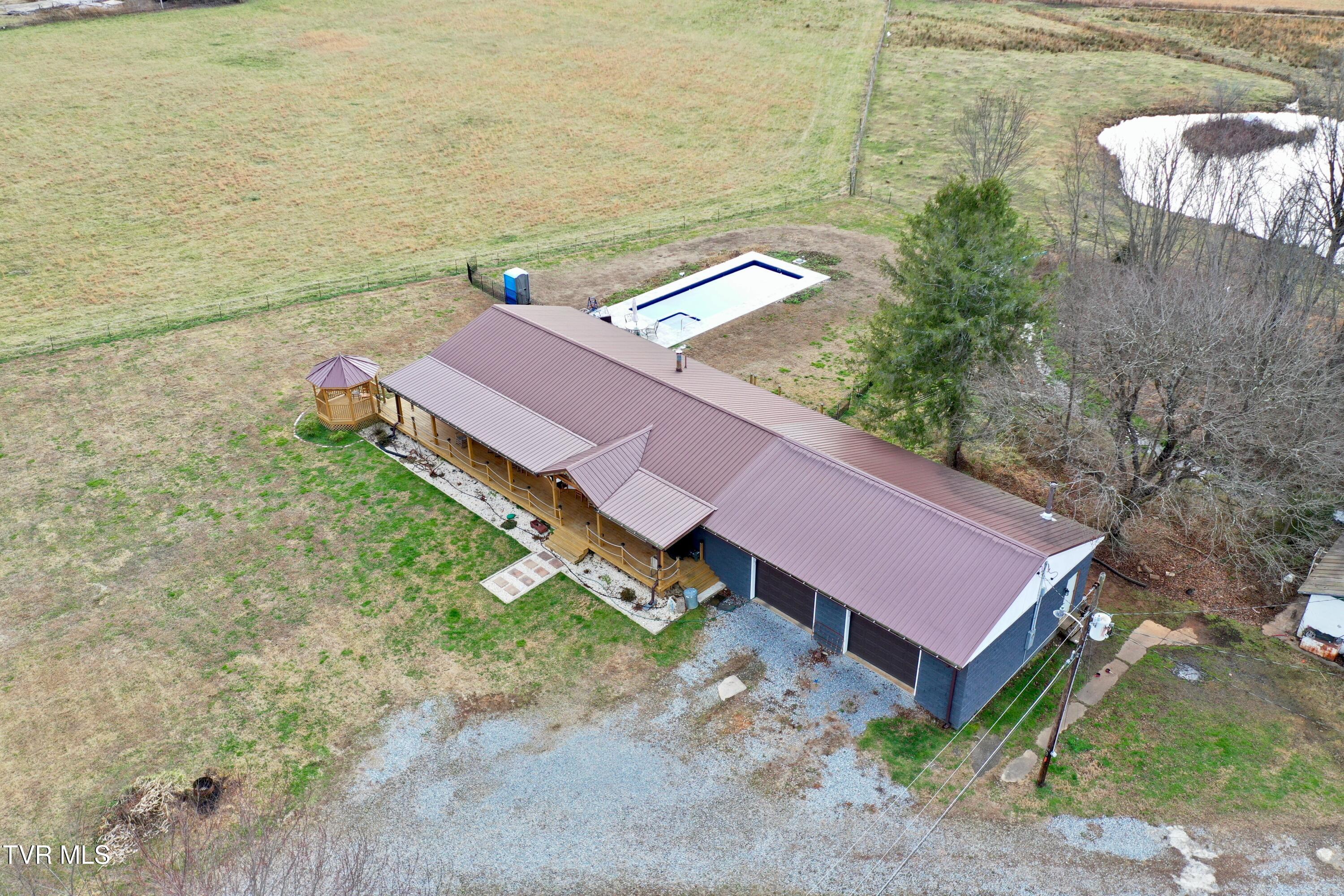 220 Pleasant Hill Road Chuckey, TN 37641 - Photo 3 of 63 1D7FB56C71C94CF881535260BEE3E176
