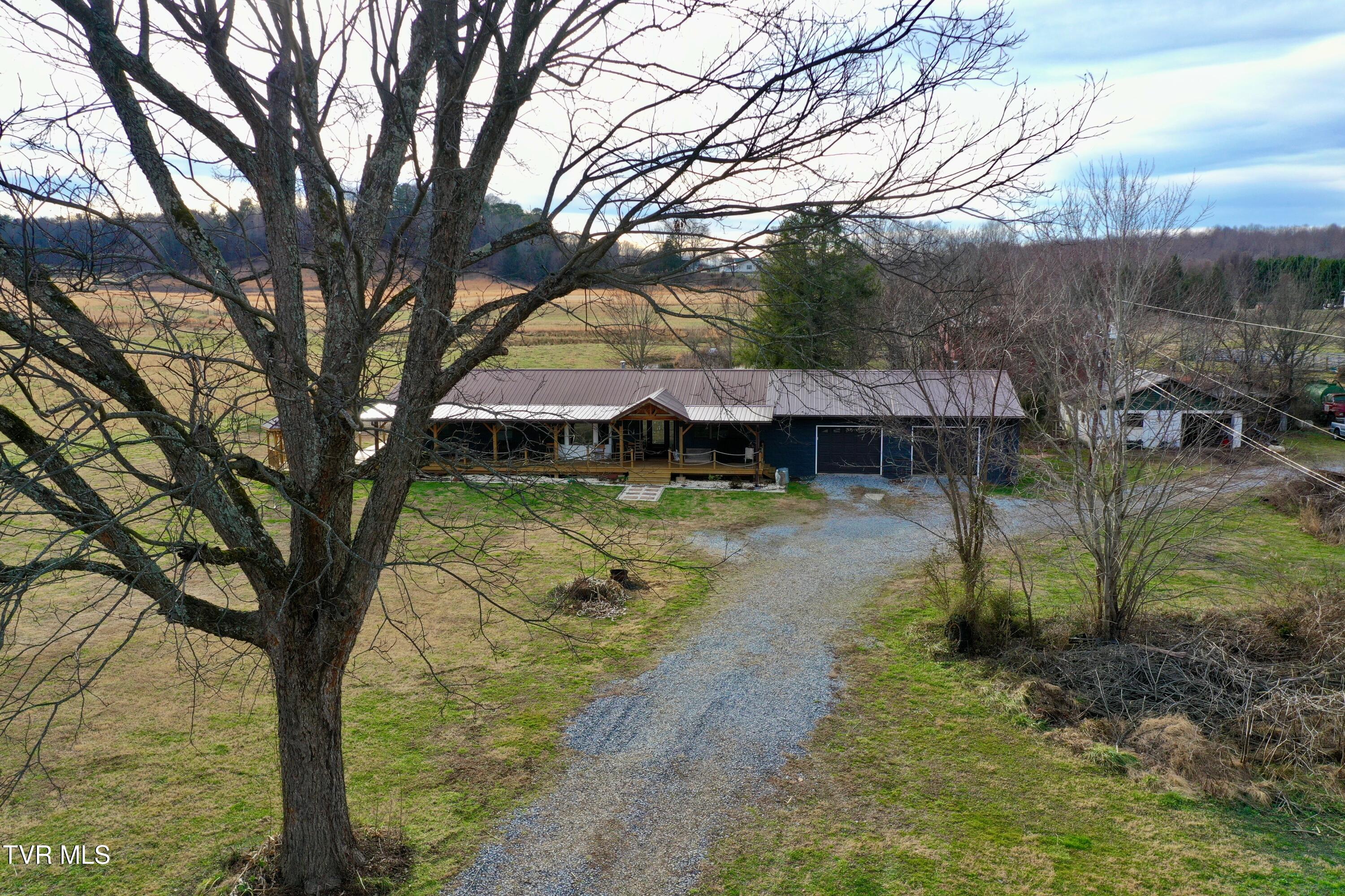 220 Pleasant Hill Road Chuckey, TN 37641 - Photo 7 of 63 061593CA0BCD18676B9F29F10A708AA6