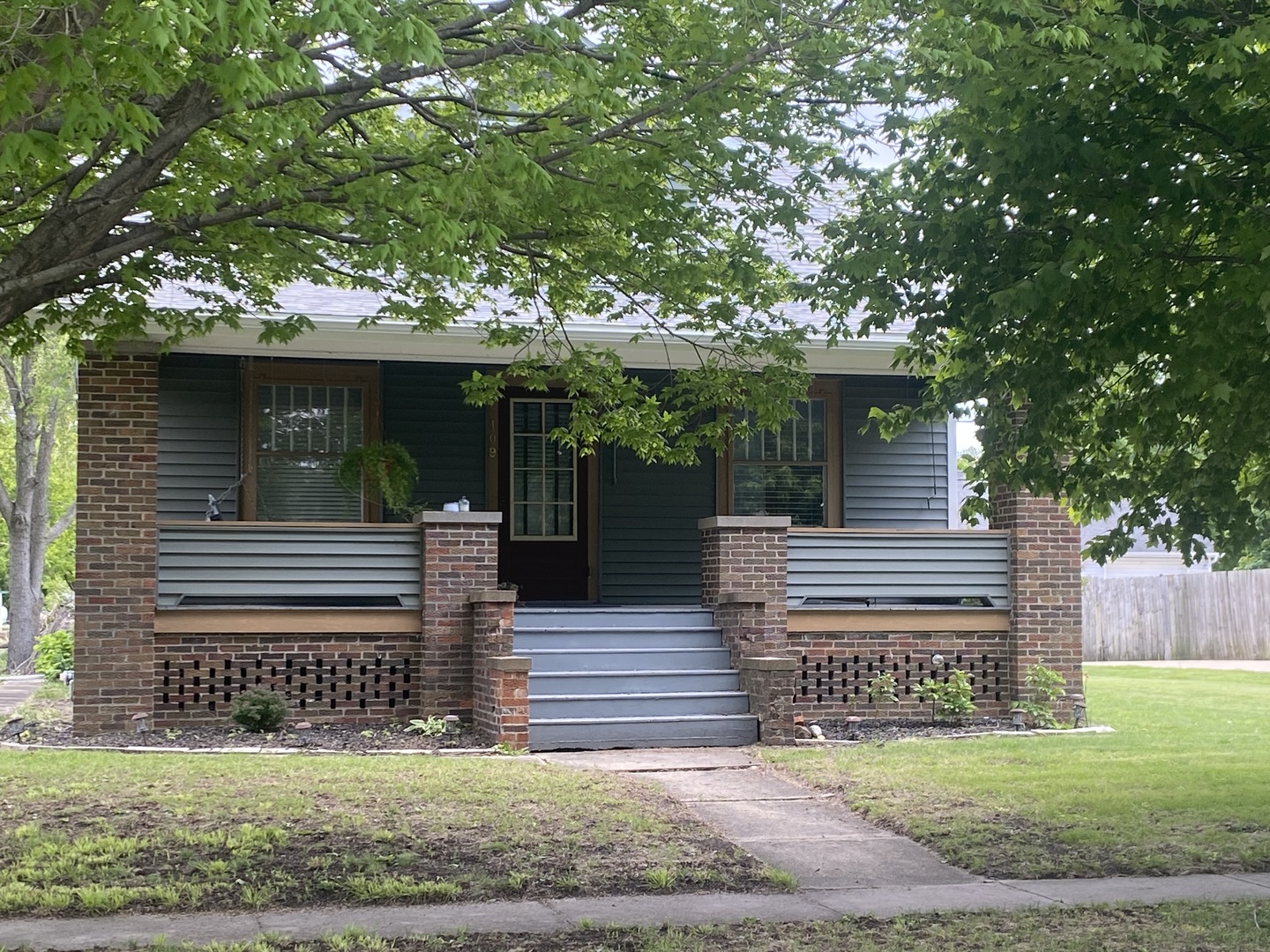 109 Washington Street Benson, IL 61516 - Photo 3 of 32