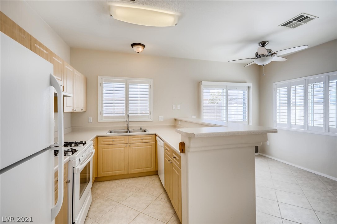 8767 Roping Rodeo Avenue, Unit 102 Las Vegas, NV 89178 - Photo 11 of 27