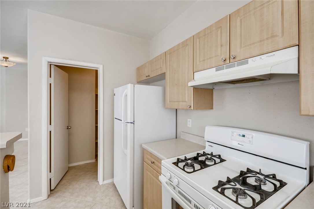 8767 Roping Rodeo Avenue, Unit 102 Las Vegas, NV 89178 - Photo 13 of 27
