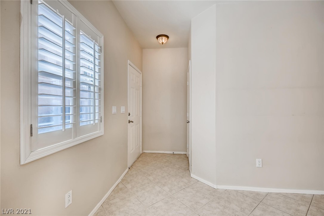 8767 Roping Rodeo Avenue, Unit 102 Las Vegas, NV 89178 - Photo 3 of 27