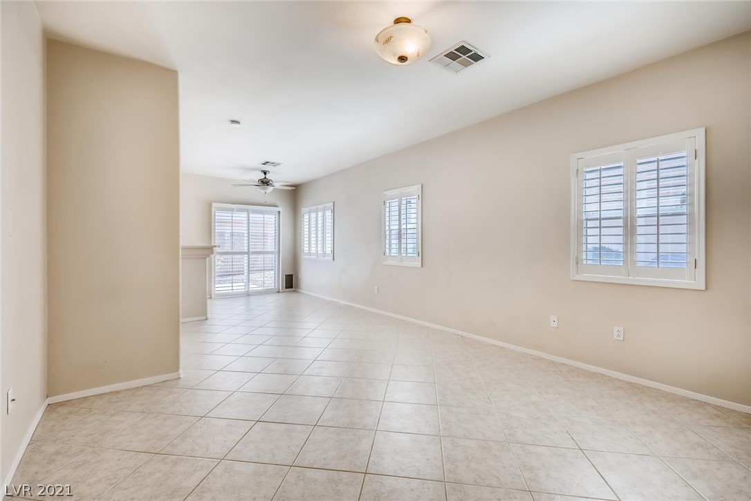 8767 Roping Rodeo Avenue, Unit 102 Las Vegas, NV 89178 - Photo 5 of 27