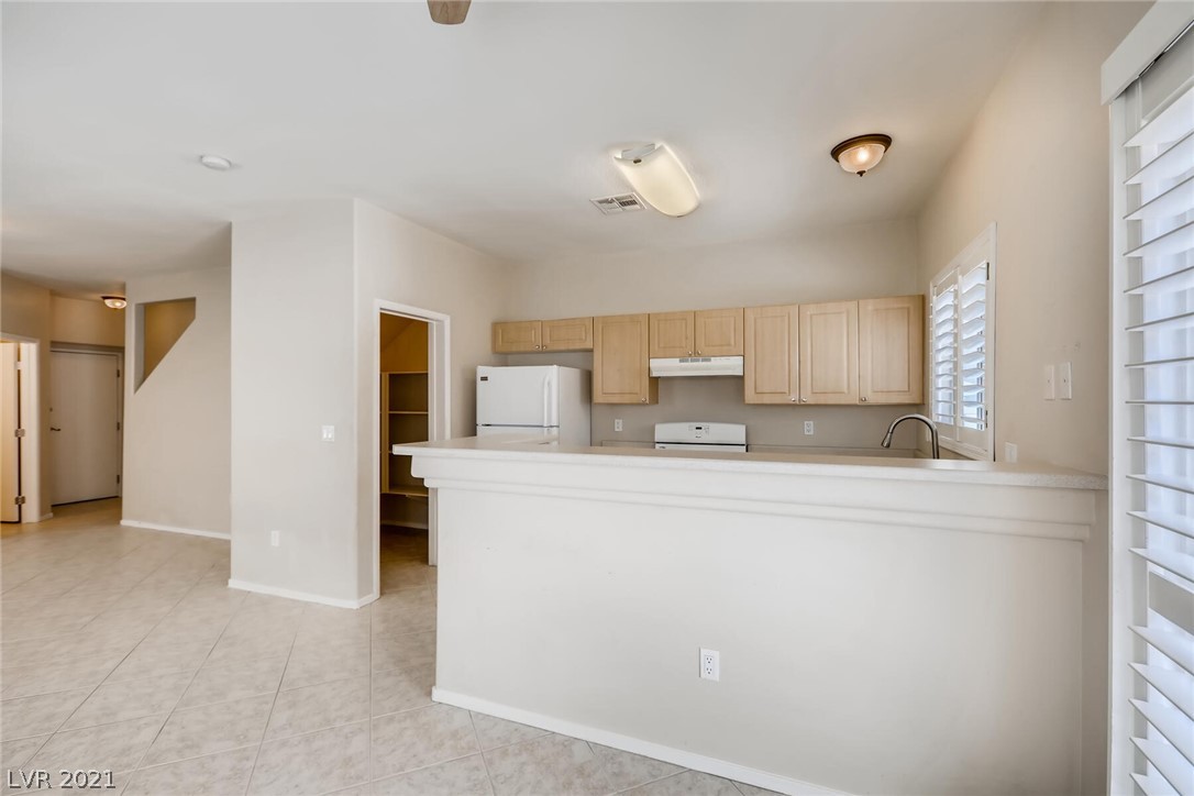 8767 Roping Rodeo Avenue, Unit 102 Las Vegas, NV 89178 - Photo 9 of 27